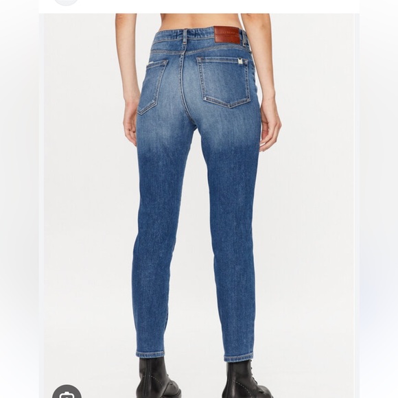 Weekend Max Mara
Jean Skipper Cropped Fit - Picture 2 of 9